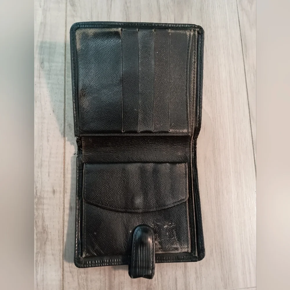 Louis Vuitton Bifold Wallet Black Epi
